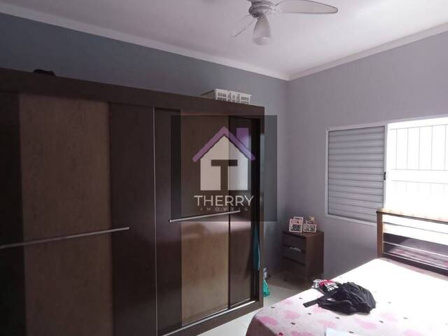 Casa para Venda em Araraquara - 3