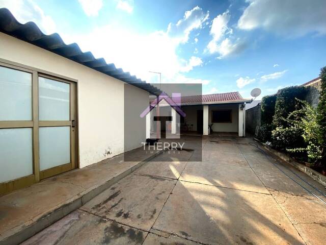 Casa para Venda em Américo Brasiliense - 4