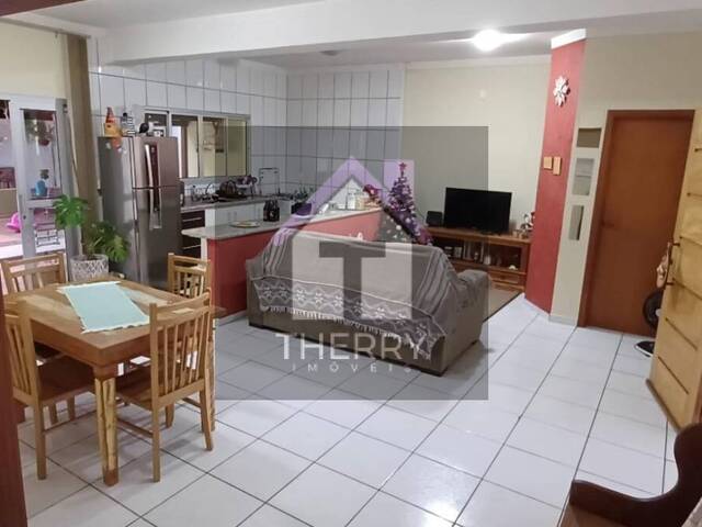 Casa para Venda em Araraquara - 3