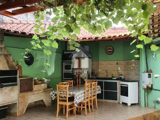 Casa para Venda em Araraquara - 2