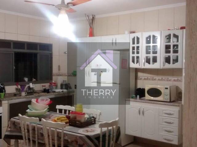 Casa para Venda em Araraquara - 5