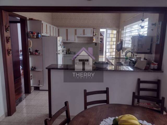 Casa para Venda em Araraquara - 3