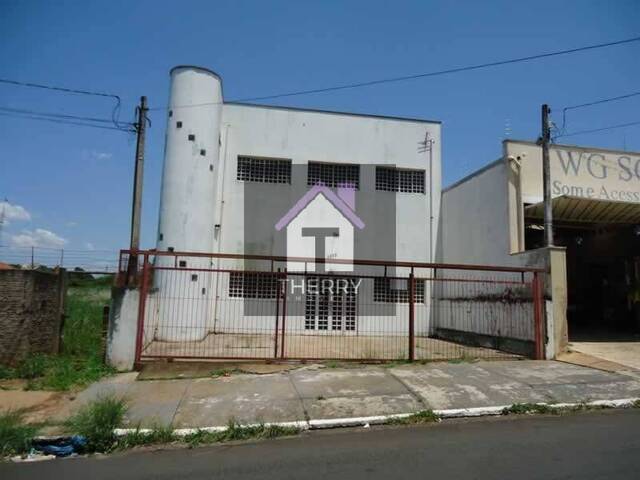 #CONJ0010 - Loja para Venda em Araraquara - SP