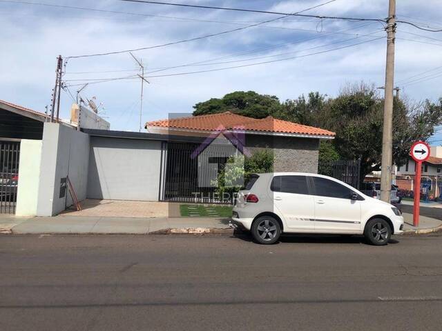 #CONJ0020 - Casa para Locação em Araraquara - SP