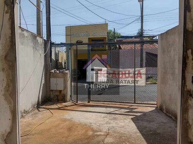 #CONJ0050 - Loja para Locação em Araraquara - SP