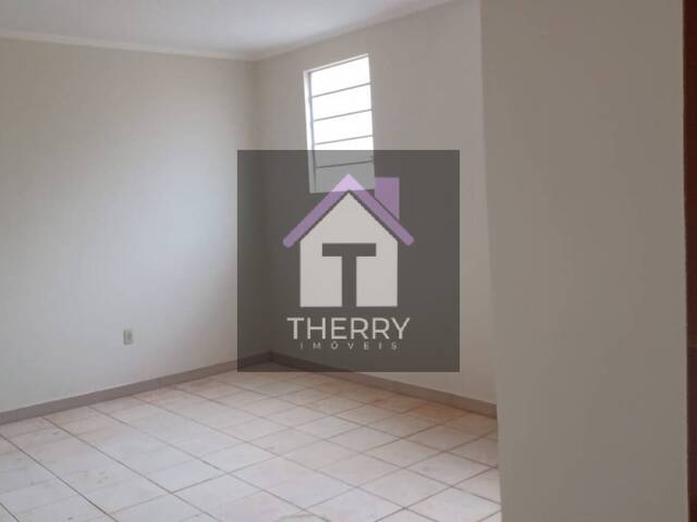 #CONJ0105 - Casa para Locação em Araraquara - SP