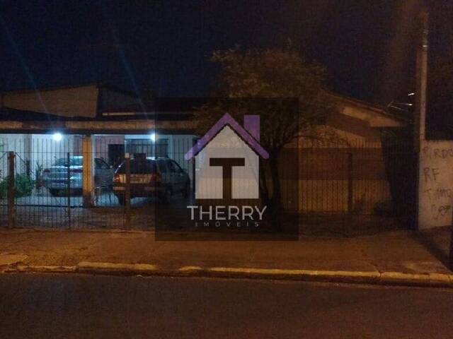 #CONJ0130 - Casa para Venda em Araraquara - SP