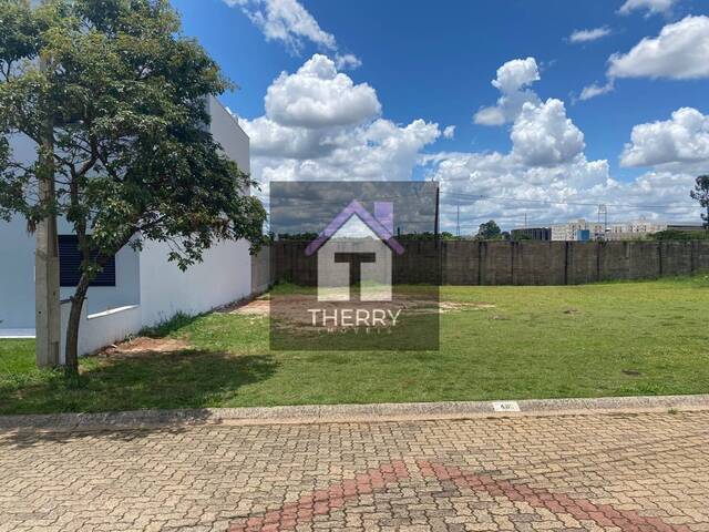 #TE0095 - Terreno em condomínio para Venda em Araraquara - SP