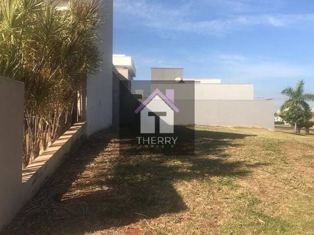 #TE0210 - Terreno em condomínio para Venda em Araraquara - SP