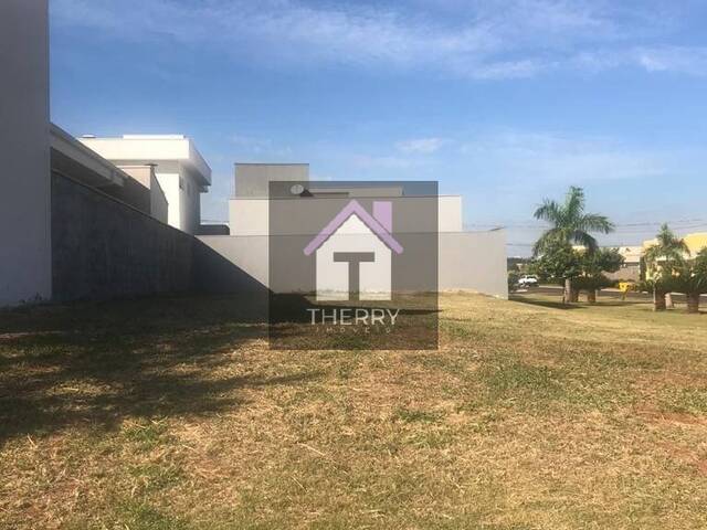 #TE0210 - Terreno em condomínio para Venda em Araraquara - SP