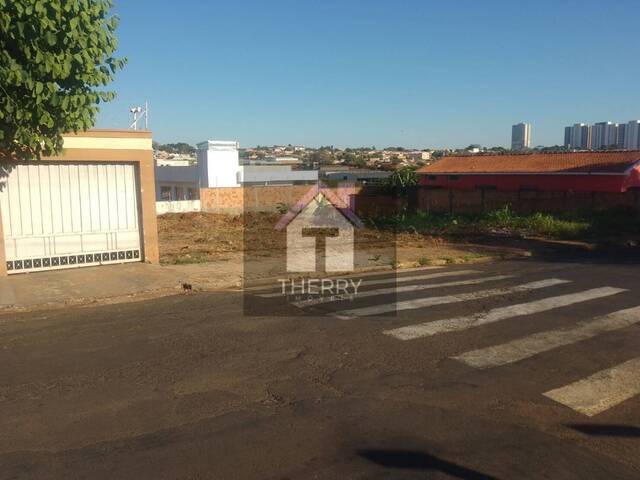 Terreno para Venda em Araraquara - 3