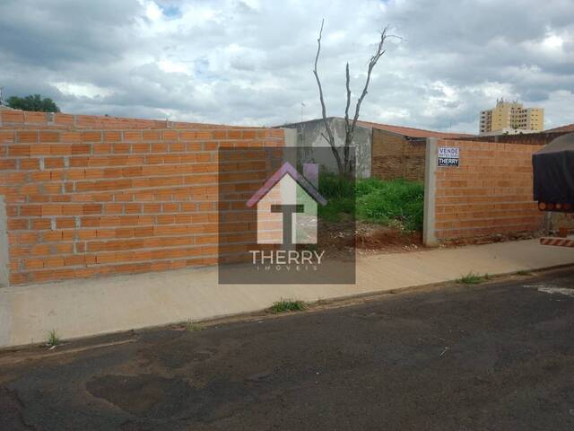 #TE0304 - Terreno para Venda em Araraquara - SP