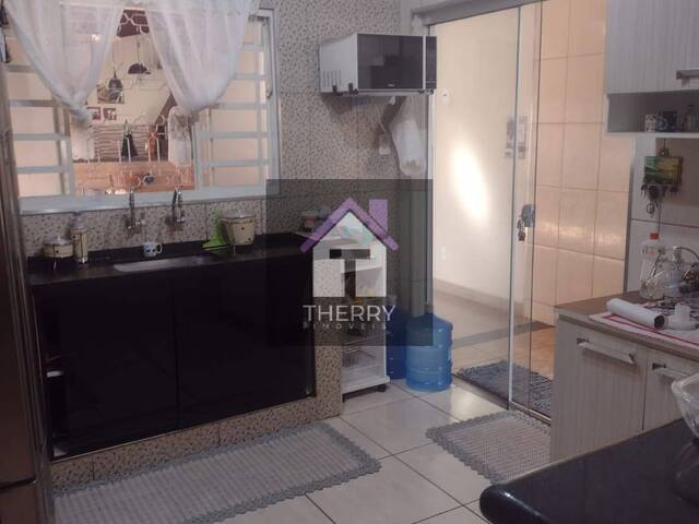 Casa para Venda em Araraquara - 3